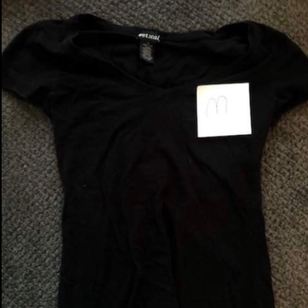 Wet Seal Medium Black Short Sleeve shirt